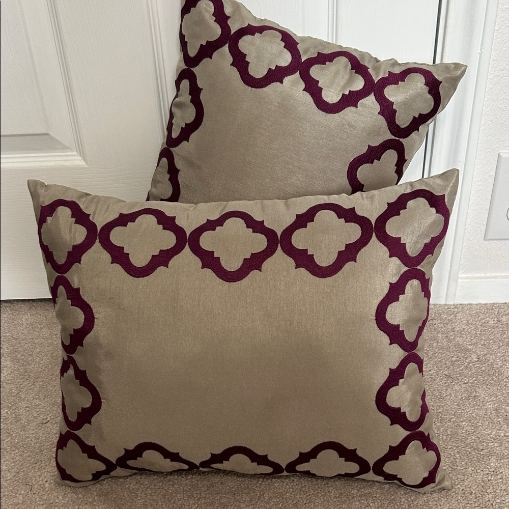 SET Elegant Tan and Purple Accent Pillows